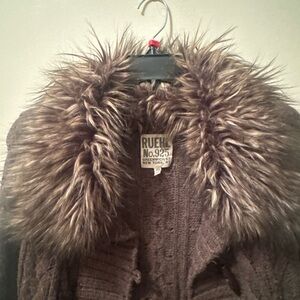 Ruehl No.925 Long Cable Knit Cardigan Coat w/ Faux Fur Collar – XS/S